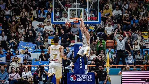 Konya Büyükşehir Evinde Ankaragücü'nü Yendi Seriyi Uzattı! 90-79
