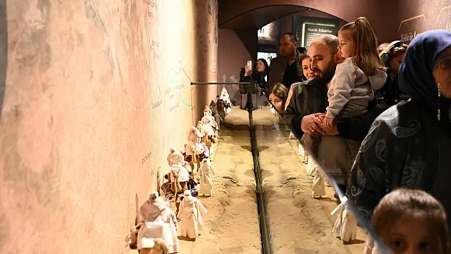 Konya Büyükşehir'in Siyer Sergisi Ramazanda ilgi görüyor