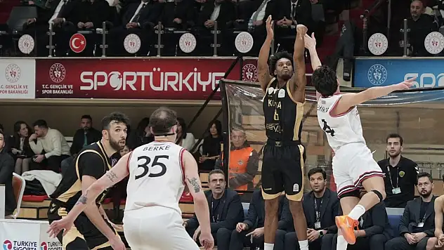 Konya Büyükşehir serinin ilk maçında Antep'e mağlup