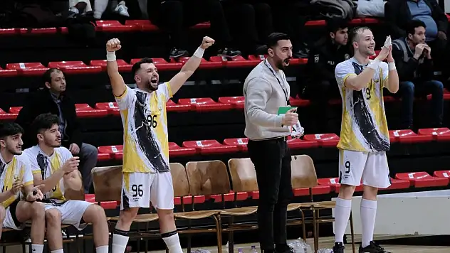 Konya Büyükşehir son 8 takım arasında