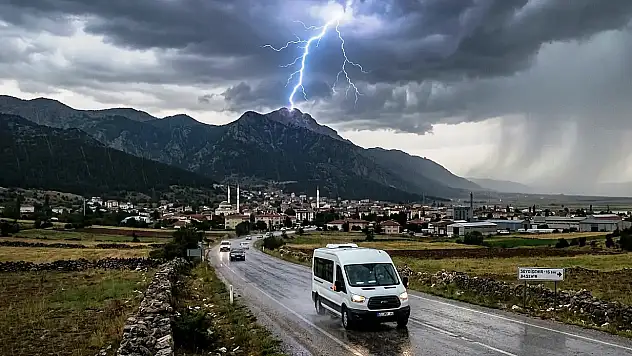 Konya'da 13 ilçe için kırmızı alarm: Taşkınlara dikkat!