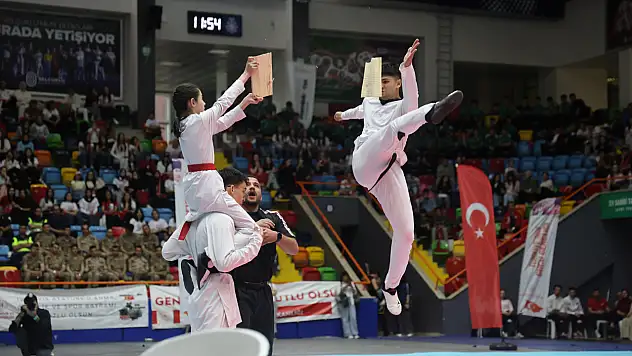 Konya'da 19 Mayıs Atatürk'ü Anma Gençlik ve Spor Bayramı kutlandı