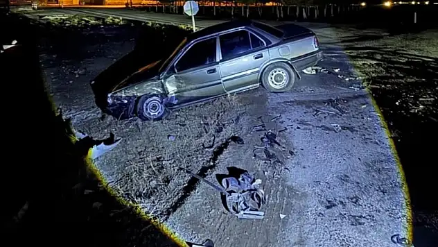 Konya'da 2 otomobil çarpıştı! Yaralılar var