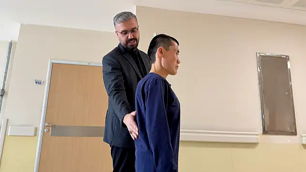 Konya'da 21 yıllık kamburluk tarih oldu: Şimdi yürüyor!