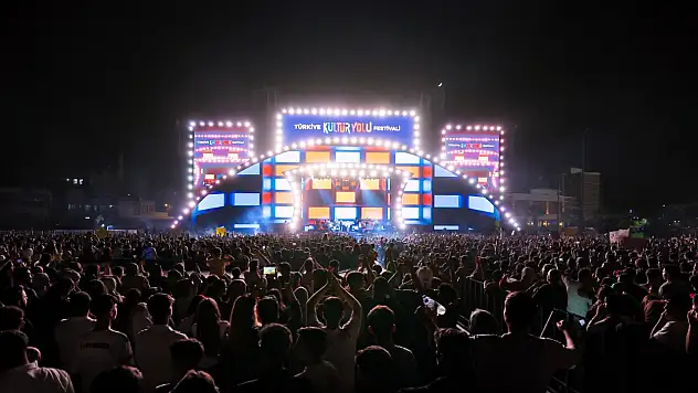 Konya'da 9 gün boyunca ücretsiz konser! İşte gün gün sahne alacak yıldızlar