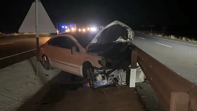 Konya'da akılalmaz kaza! Ortalığı savaş alanına çevirdi otostop çekip kaçtı