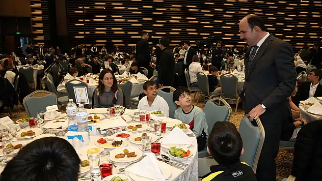 Konya'da anlamlı buluşma: Yetimler gününde kardeşlik iftarı!