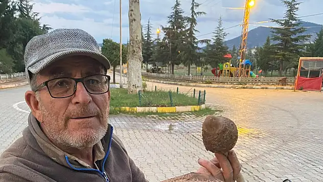 Konya'da arazide mantar arıyordu! Karşısına çıkan dev mantar şaşkına çevirdi