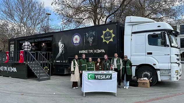 Konya'da bağımlılığa geçit yok: 'Narko Tır' gençleri bilinçlendirdi!