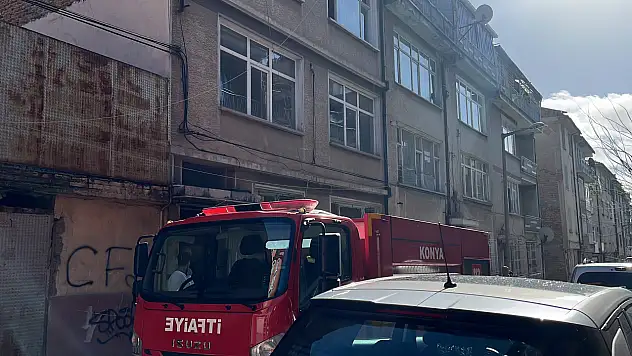 Konya'da can pazarı! Yangın mahalleliyi sokağa döktü!