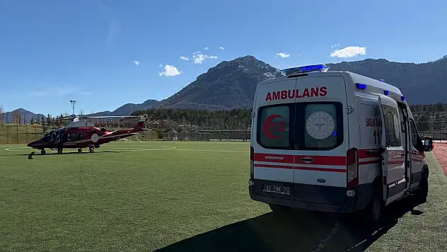 Konya'da cuma namazında kalp krizi geçiren kişiye hava ambulansı yetişti