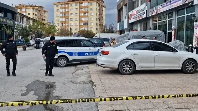 Konya'da dünür dehşeti: Babasını öldüren kayınpederini katletmişti karar verildi!
