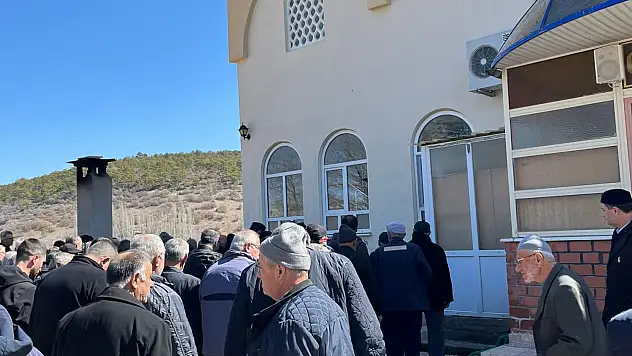 Konya'da faciada hayatını kaybeden kadın toprağa verildi