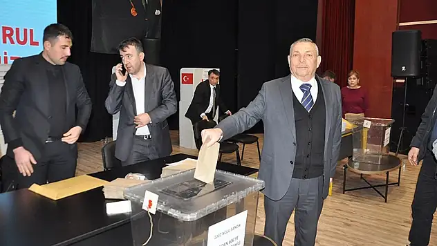 Konya'da Fikri Kurt güven tazeledi