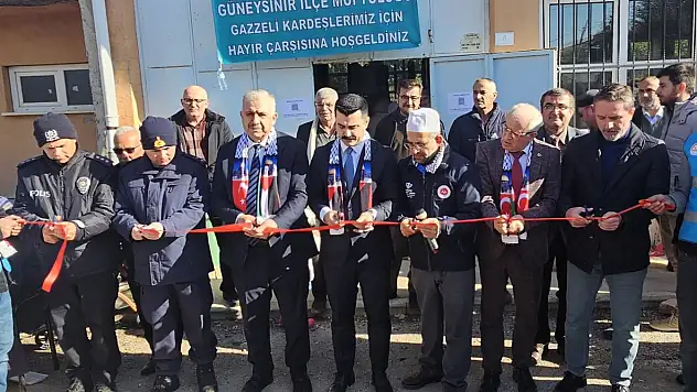 Konya'da Filistin yararına hayır çarşısı açıldı