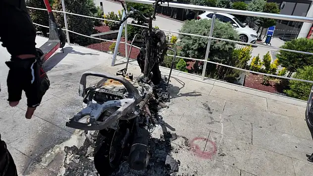 Konya'da film sahnelerini aratmayan görüntüler! Kask kamerası her anı kaydetti...