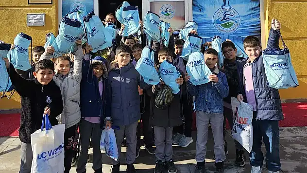 Konya'da geleceğin yüzücüleri yetişiyor