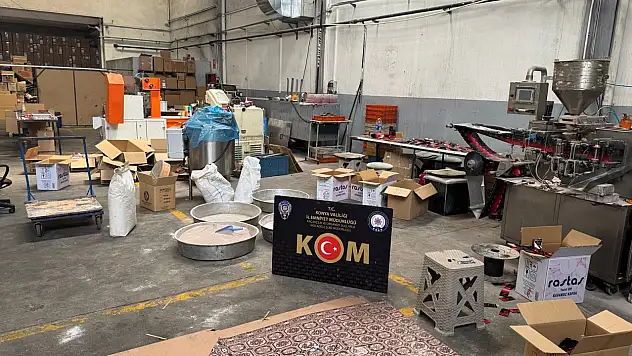 Konya'da gizli imalathaneye dev baskın! Kilolarca çıktı...