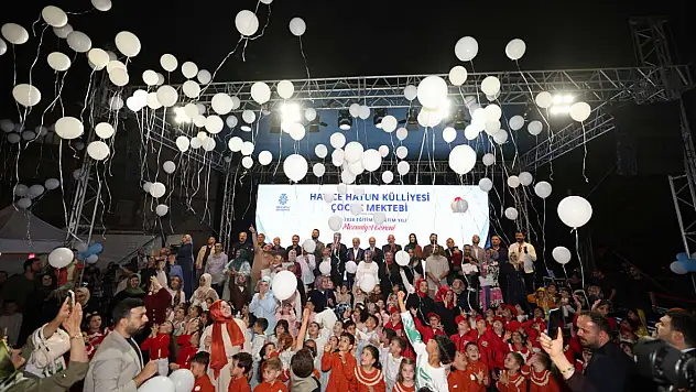 Konya'da Hatice Hatun Külliyesi'nde mezuniyet heyecanı!