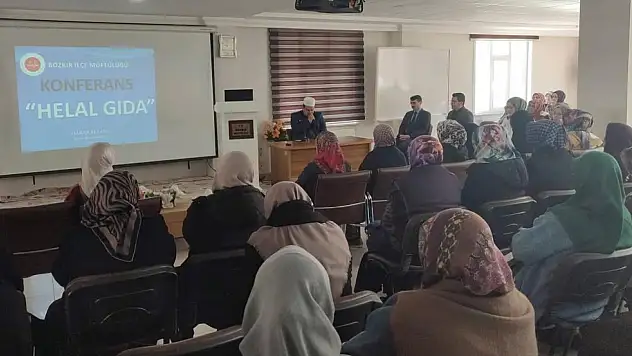 Konya'da 'Helal Gıda' konulu konferans düzenlendi
