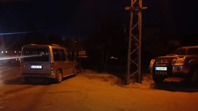 Konya'da iki kamyonet çarpıştı: 2 yaralı!