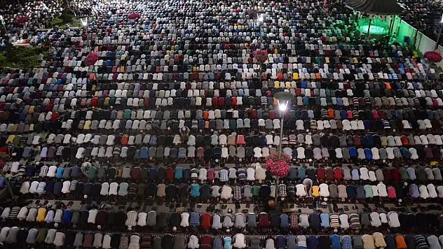 Konya'da ilk sahur ve iftar saat kaçta? Gönüller teravihle aydınlanacak...