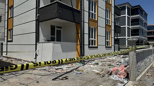 Konya'da inşaatta feci kaza: Akıma kapılıp 4. kattan düştü!