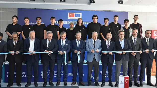 Konya'da iş dünyası ile öğrencileri buluşturacak fuar başladı!