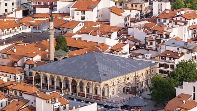 Konya'da itikaf vakti: Karatay, Meram ve Selçuklu'da izin verilen camilerin tam listesi…