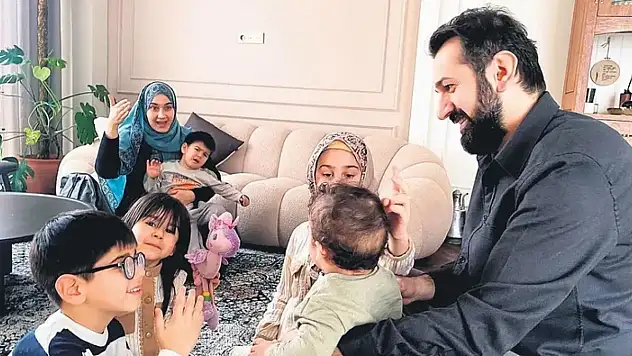 Konya'da kalpleri ısıtan tablo: 5. evlat gönül bağıyla geldi!