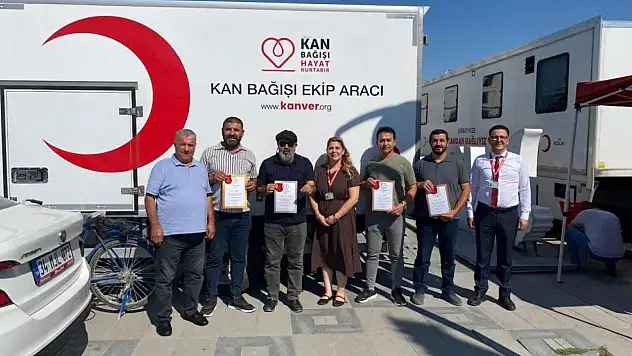 Konya'da kan bağışı yapanlara madalya verildi