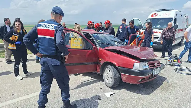 Konya'da kavşakta can pazarı! Çok sayıda yaralı var