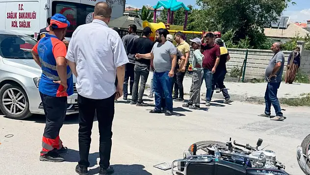 Konya'da korkutan kaza! Motosiklettekiler ölümden döndü