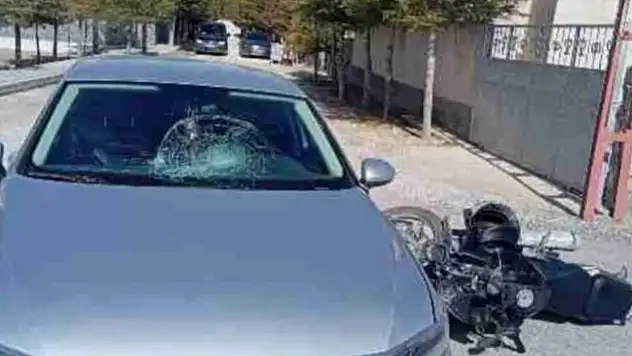 Konya'da korkutan kaza: Otomobille çarpışan motosikletli yaralandı!