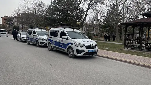 Konya'da korkutan olay: Parkta çıkan kavgada bıçaklar konuştu!
