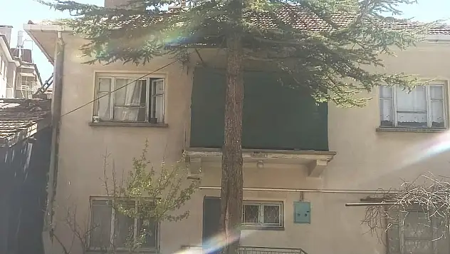 Konya'da korkutan olay! Pencereden düşen 3 yaşındaki çocuk yaralandı