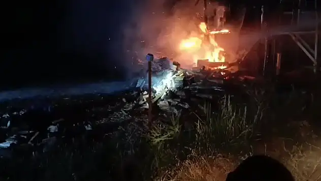 Konya'da lavanta yağı tesisi alevlere teslim oldu!