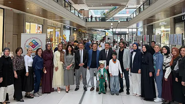 Konya'da minik ellerden dev sanat sergisi