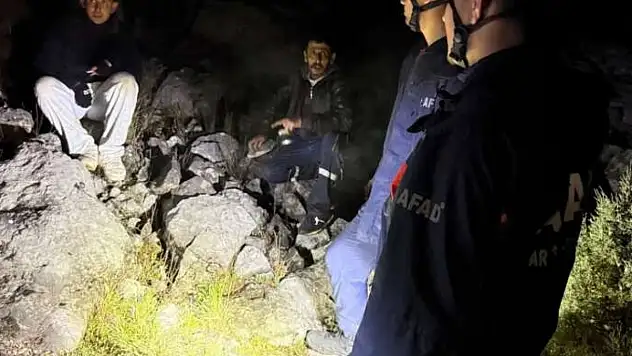 Konya'da nefes kesen operasyon: Dağlık alanda mahsur kaldı!