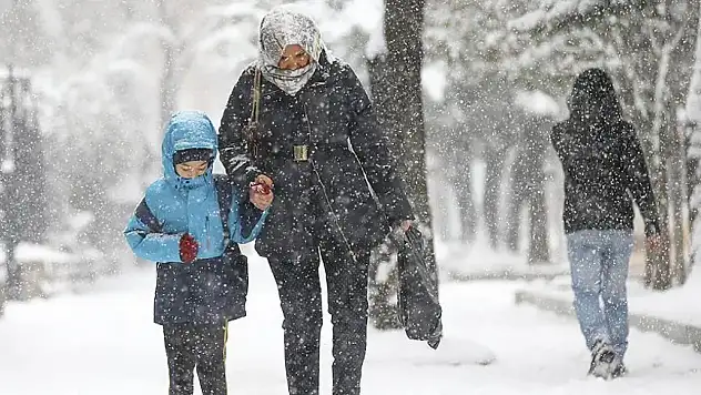 Konya'da öğrencilere kar müjdesi! Hangi ilçelerde okullar tatil edildi?