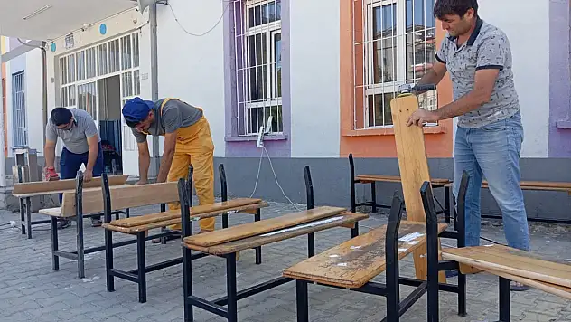 Konya'da öğretmenlerden eğitime gönüllü katkı: Okullarını boyayıp yenilediler