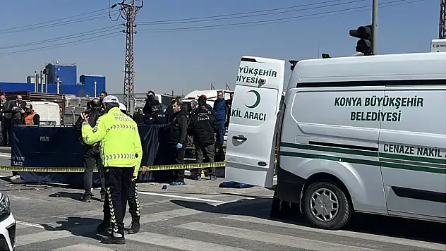 Konya'da ölümlü kaza! Kırmızı ışıkta bekleyen araca motosiklet çarptı!