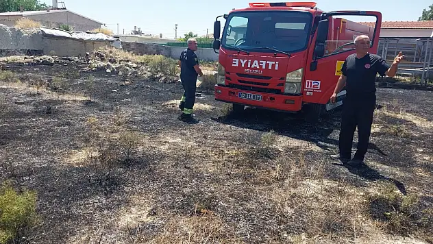 Konya'da alevler mahalleyi sardı! Evlere sıçrayacaktı...