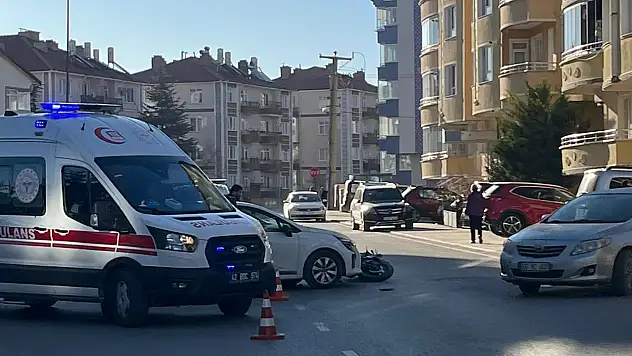 Konya'da otomobil ile motosiklet çarpıştı!