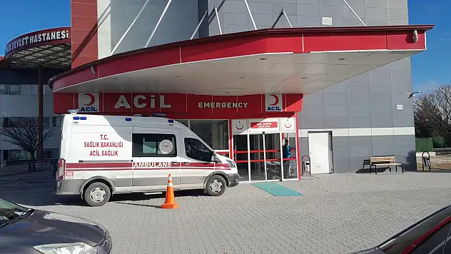 Konya'da otomobil kamyonete çarptı: 1 yaralı!