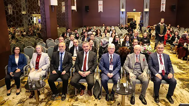 Konya'da sağlıkçılara yönelik kongreler düzenlendi