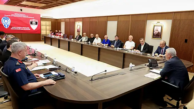 Konya'da spor güvenliği için kritik zirve: Tedbirler masaya yatırıldı