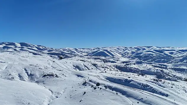 Konya'da Torosların zirvesinde kar sevinci
