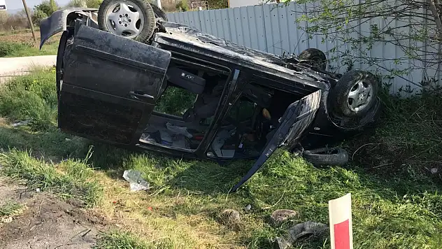 Konya'da trafik kabusa döndü! 3 araç birbirine girdi
