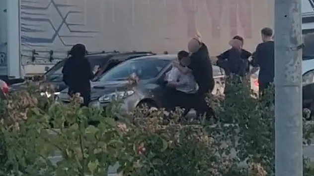 Konya'da trafikte yumruklu kavga! O anlar kameraya yansıdı!